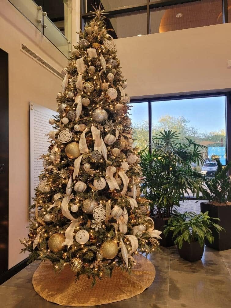 Holiday design by Elves to the Rescue