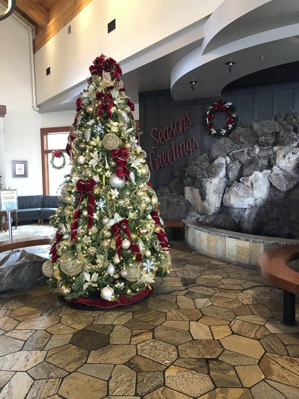 Restaurant holiday tree